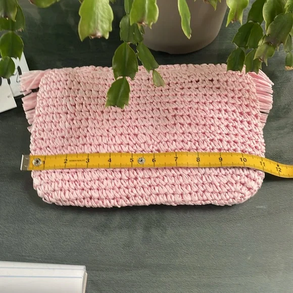 Beyond the Beach Raffia clutch - Picture 12 of 14